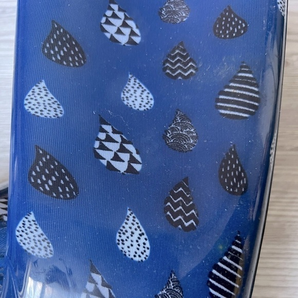 TOMS cabrilla rain moonlight blue raindrop print boots size 6 - Picture 3 of 13